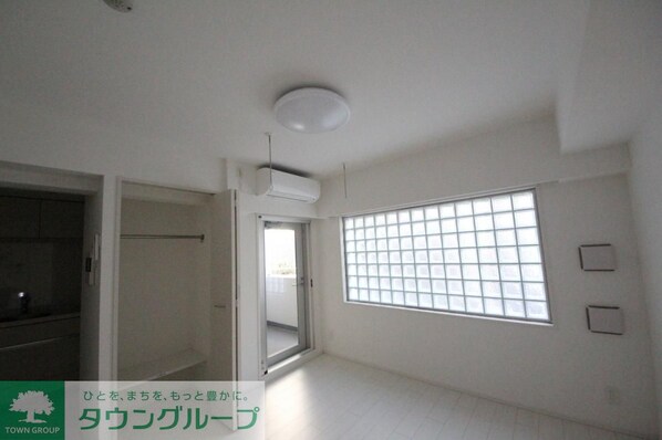 プレミアムキューブ新宿中井の物件内観写真